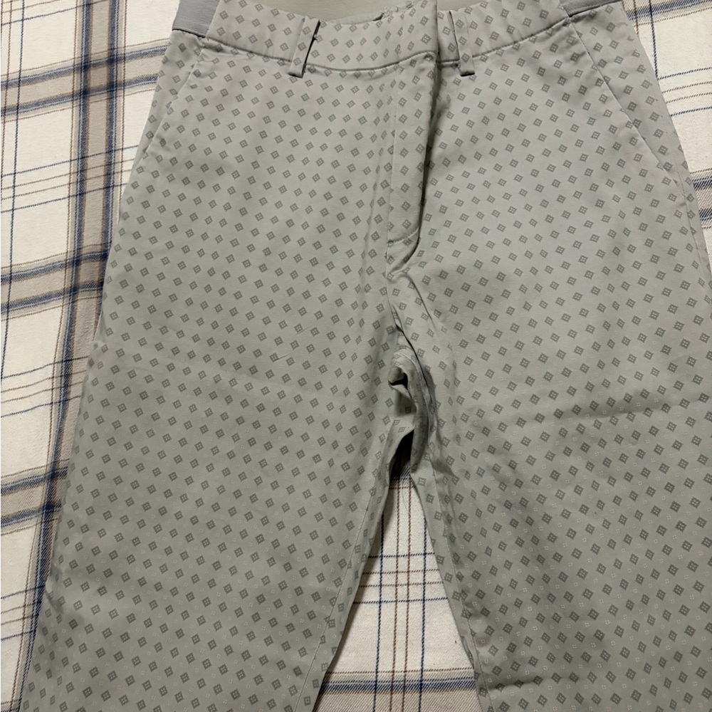 Uniqlo Women Gray Patterned Dress Ankle Pants